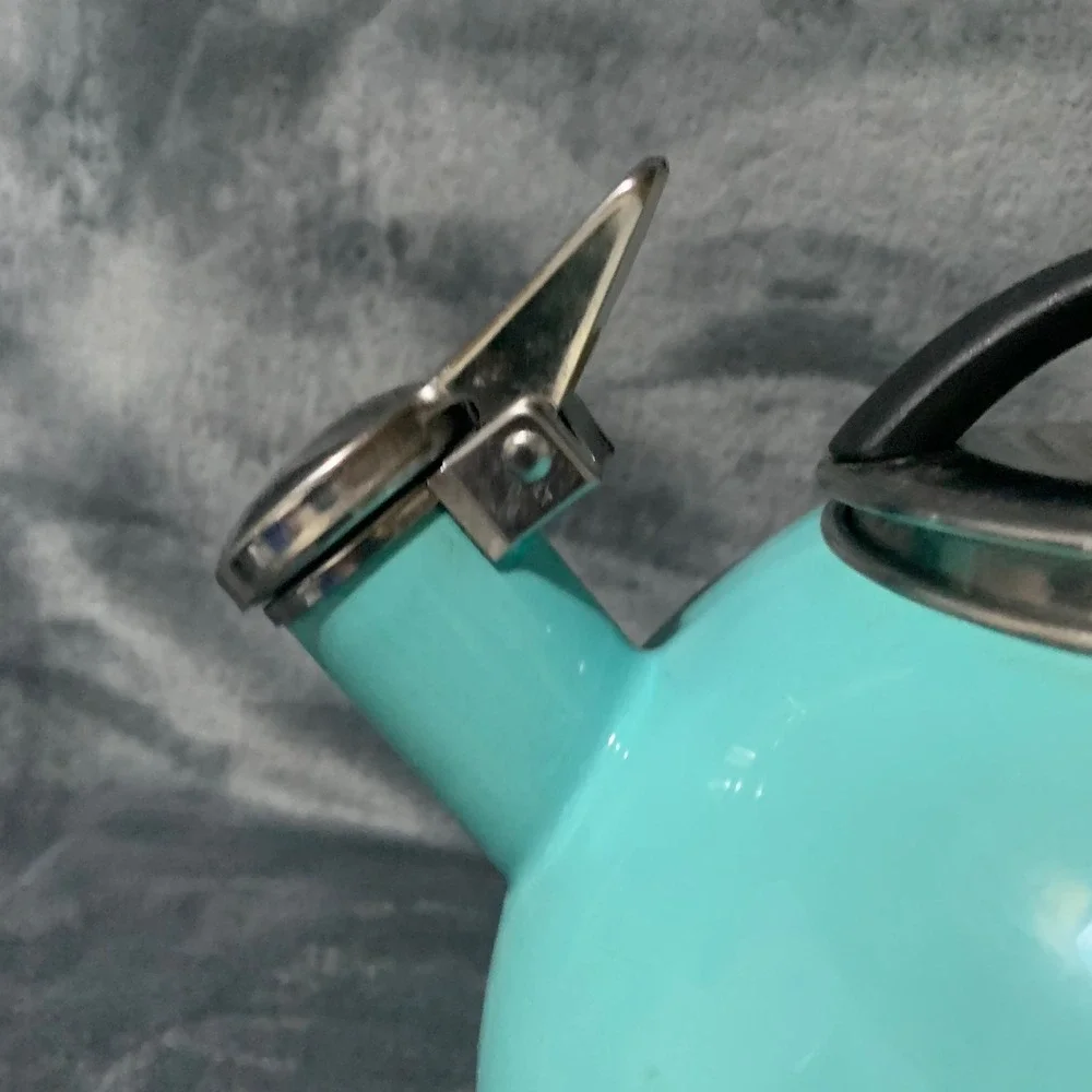 Chantal Tea Kettle Turquoise Blue Enamel on Steel Whistling Stovetop EUC
